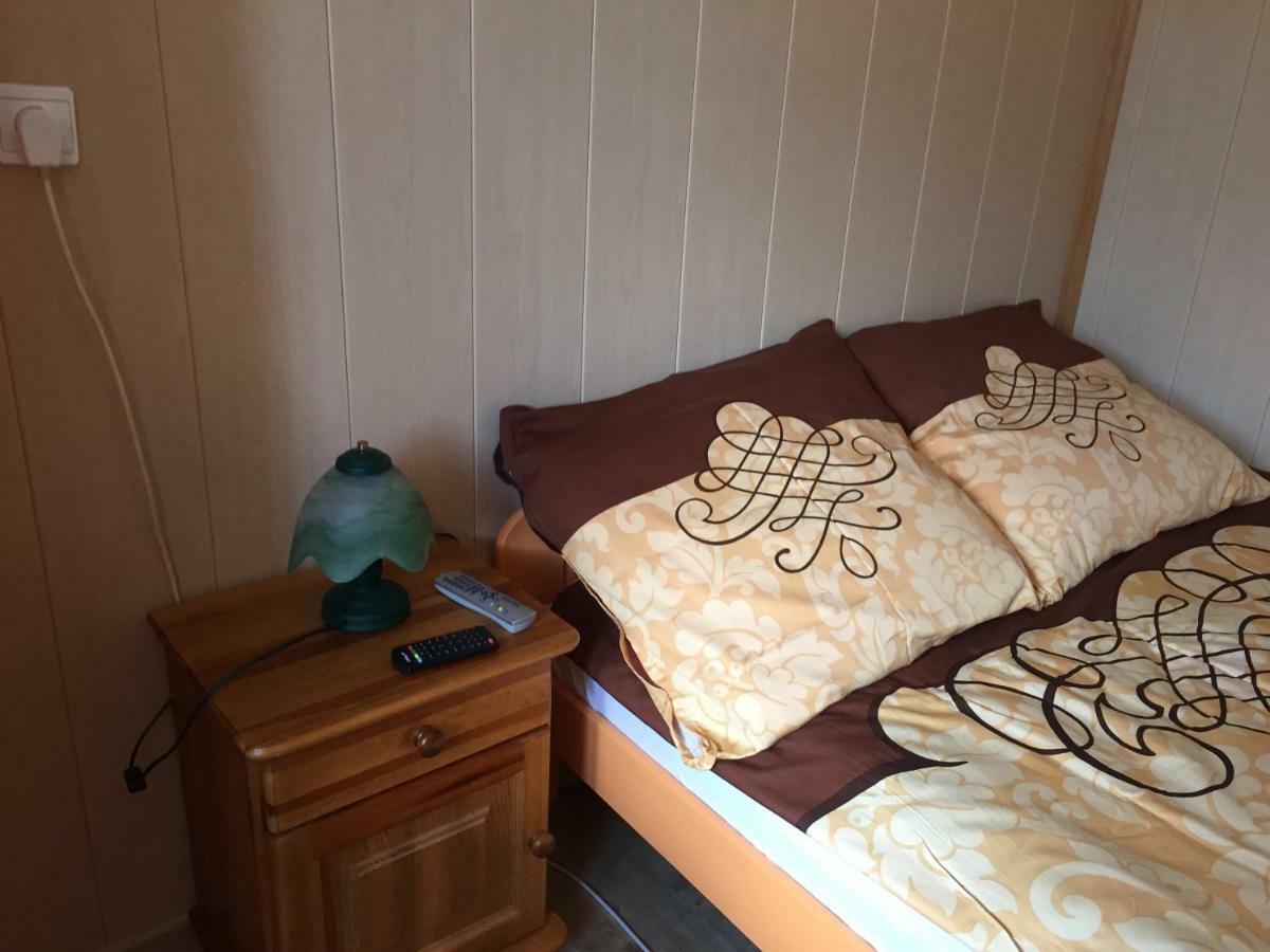 Pokoje U Eli Lejlighed Brzegi  Eksteriør billede